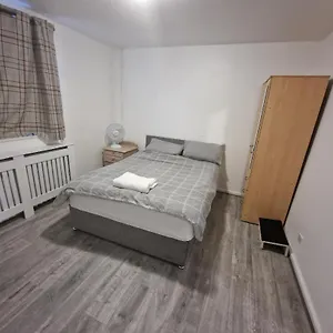 Luxury House, 4 Bedrooms Fully Furnished Holiday home